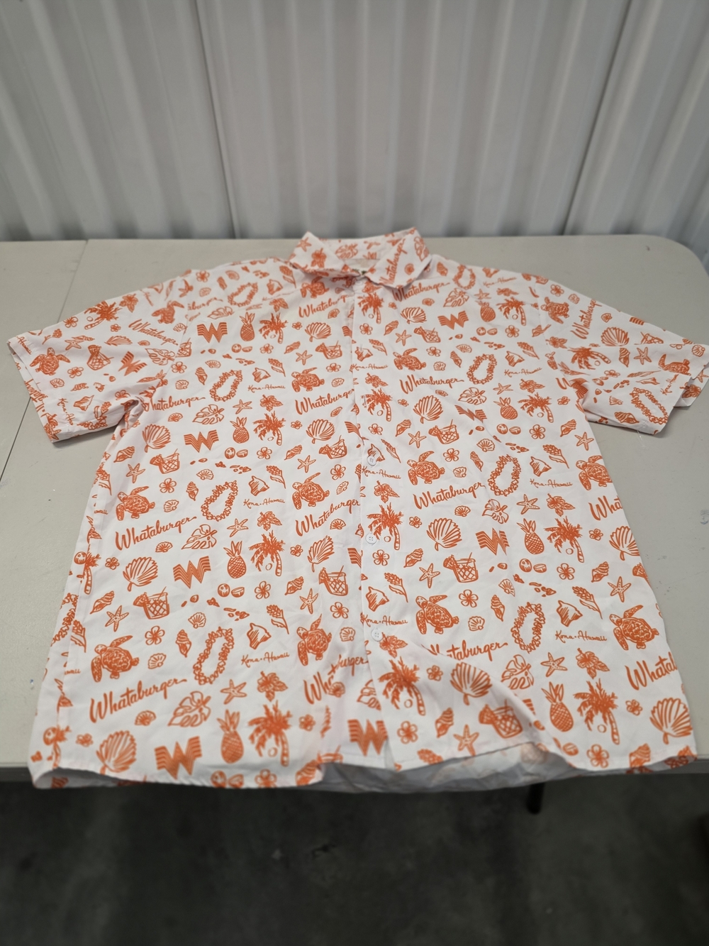 Whataburger Convention Hawaiian Button Down Shirt Men's Size Large